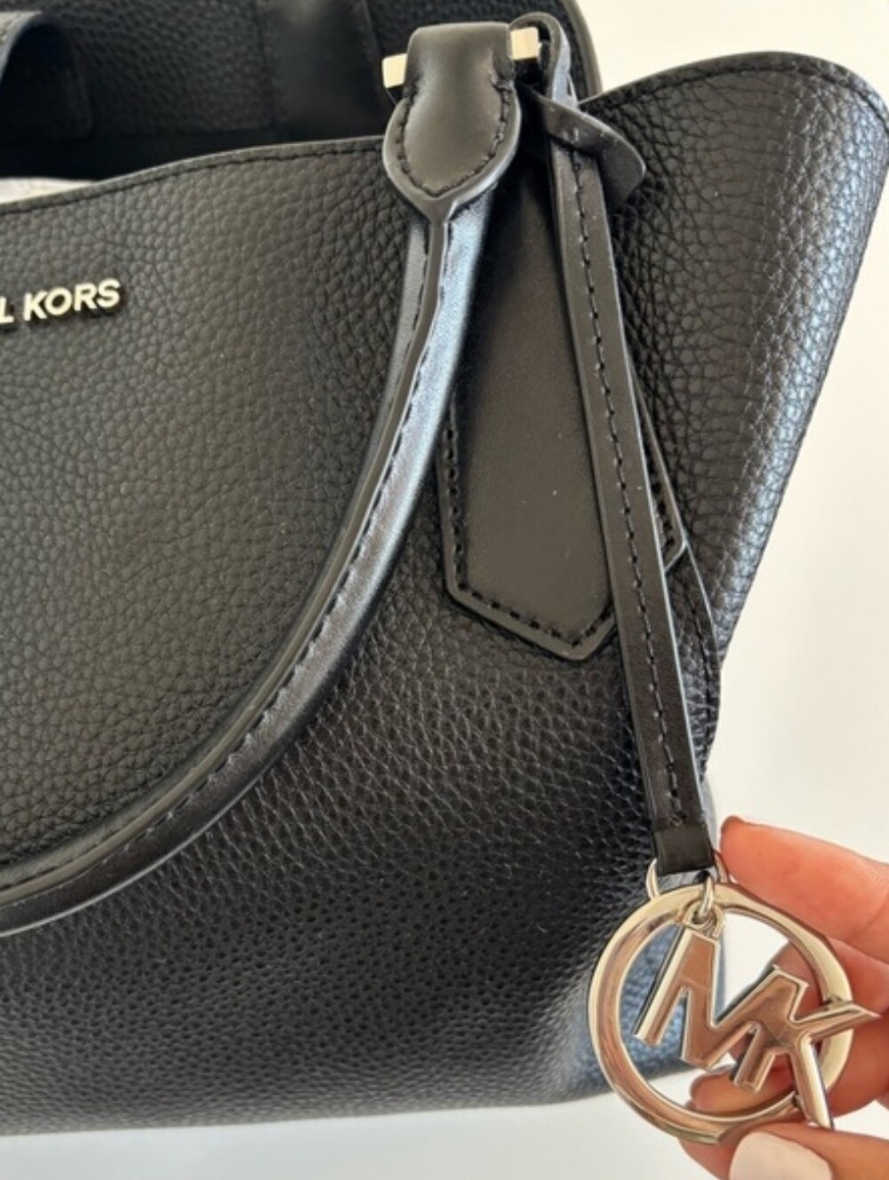 Michael Kors Kimberely Satchel & Jet Set Wallet Bundle - Picture 3 of 12